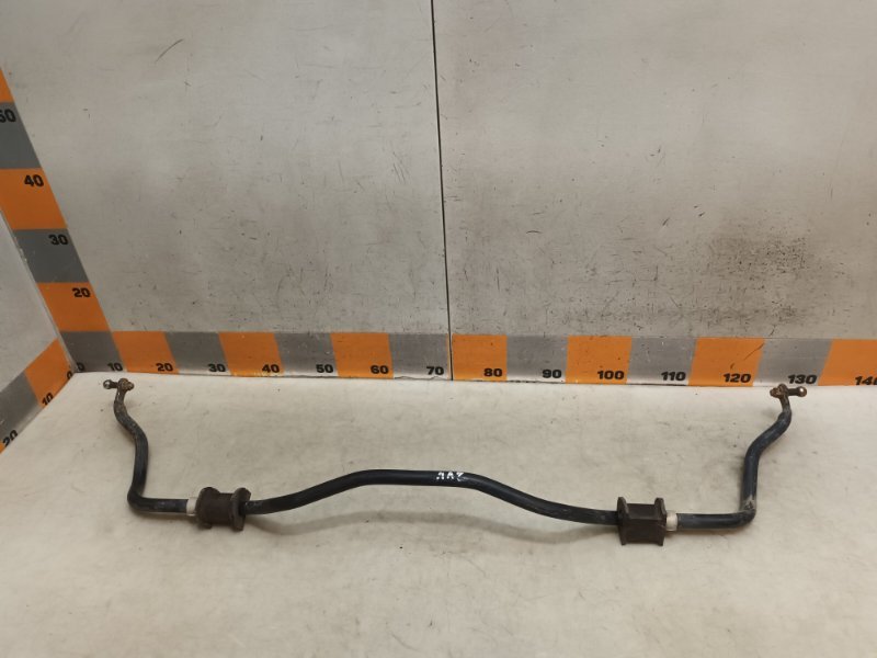 Стабилизатор передний