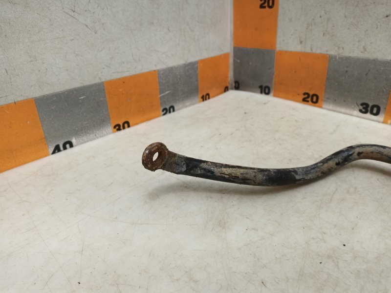 Стабилизатор передний