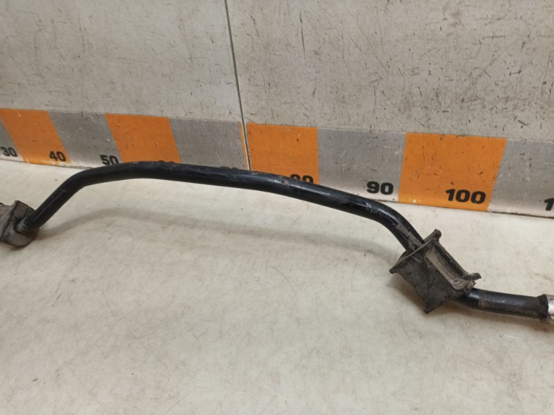 Стабилизатор передний