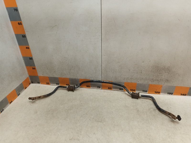 Стабилизатор передний