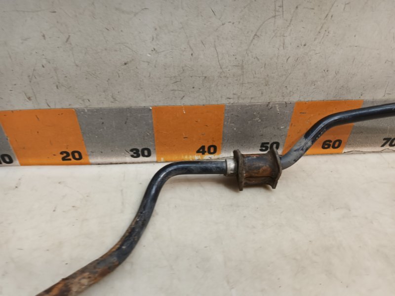 Стабилизатор передний