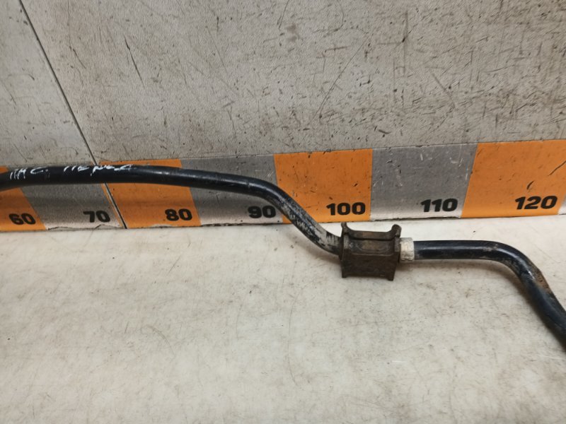 Стабилизатор передний