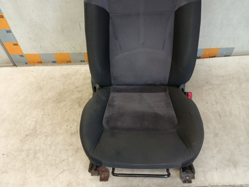 Сиденье переднее правое