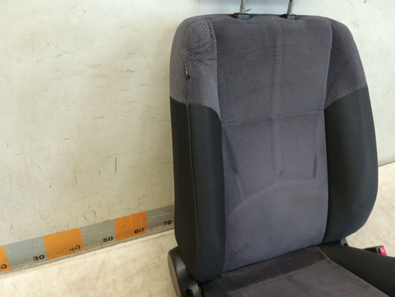 Сиденье переднее правое