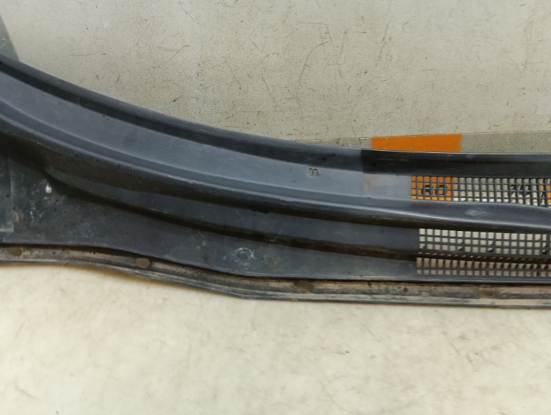 Решетка стеклоочистителей (Жабо)