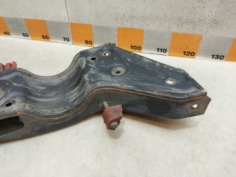 Балка подмоторная