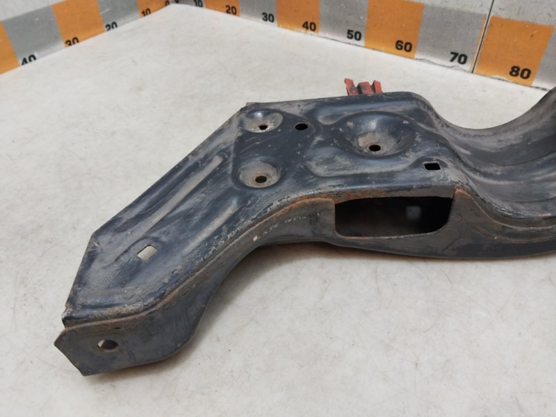 Балка подмоторная