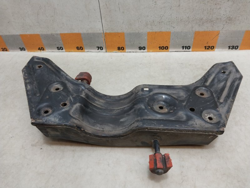 Балка подмоторная