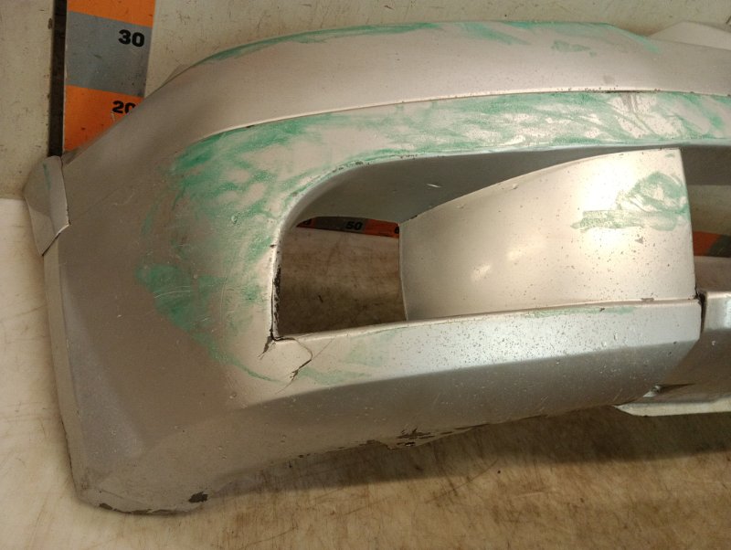 Бампер передний