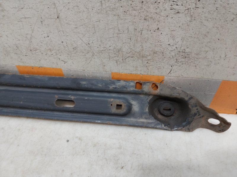 Балка подрадиаторная