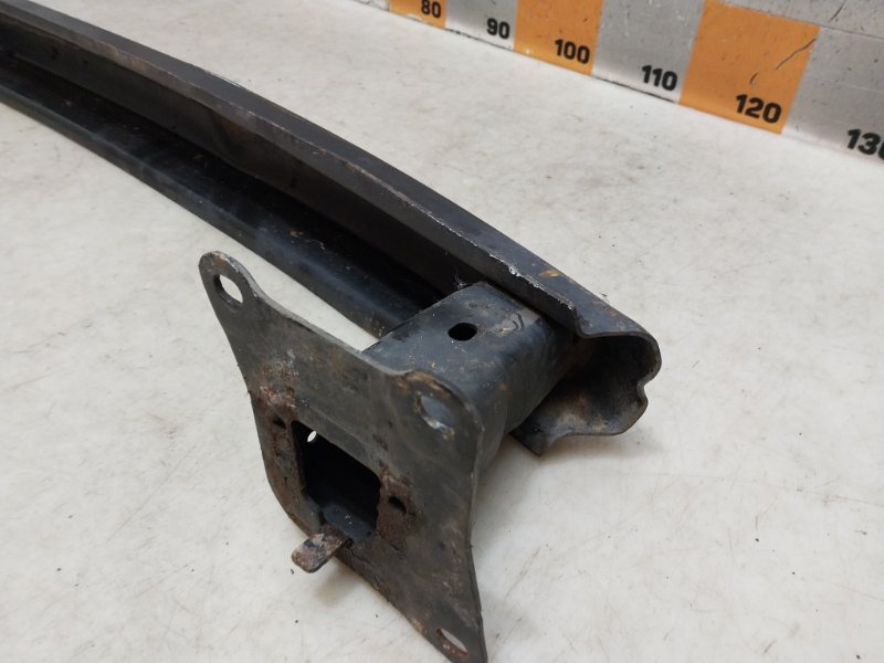 Усилитель заднего бампера