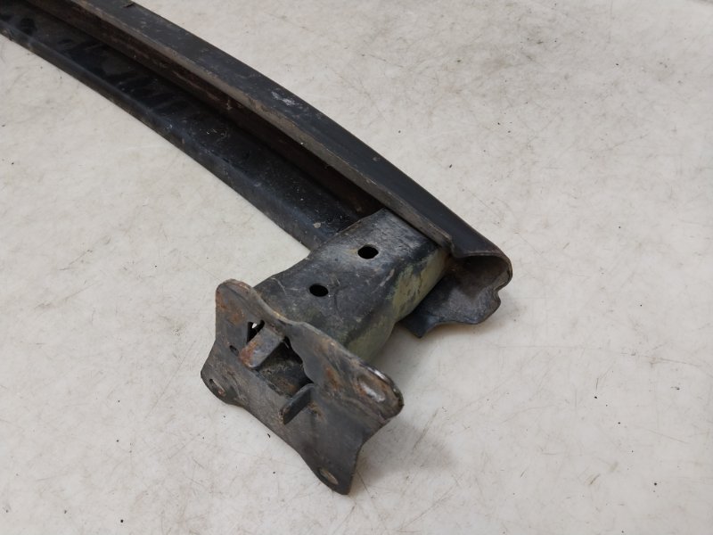 Усилитель заднего бампера