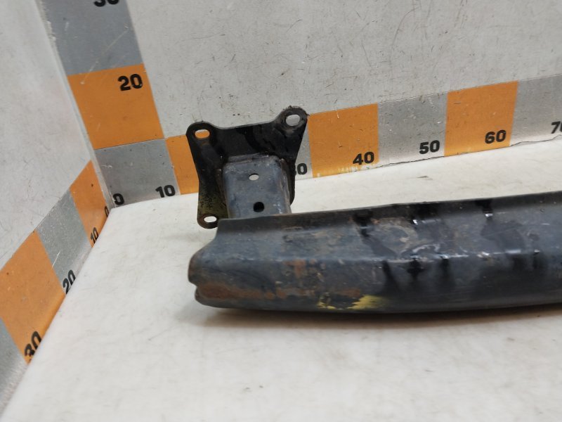 Усилитель заднего бампера