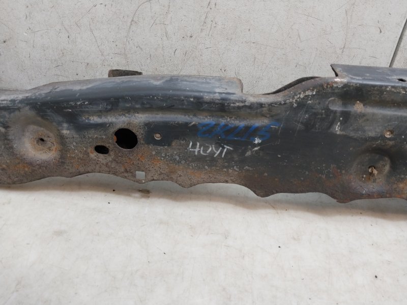 Балка подрадиаторная