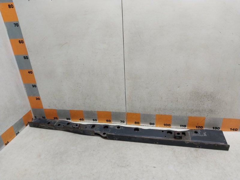 Балка подрадиаторная