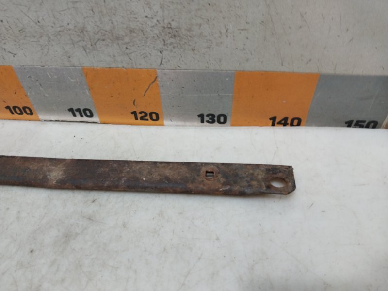 Балка подрадиаторная