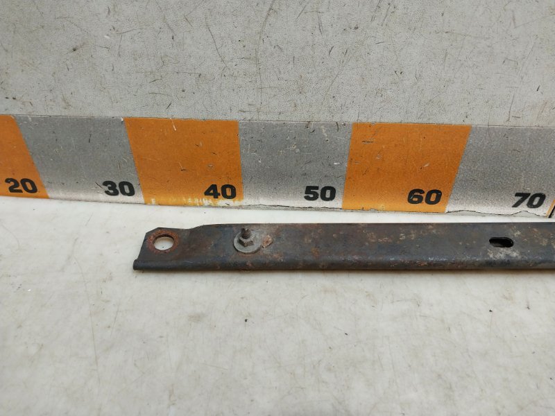 Балка подрадиаторная