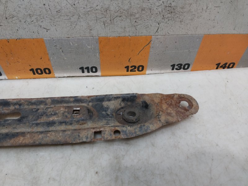 Балка подрадиаторная