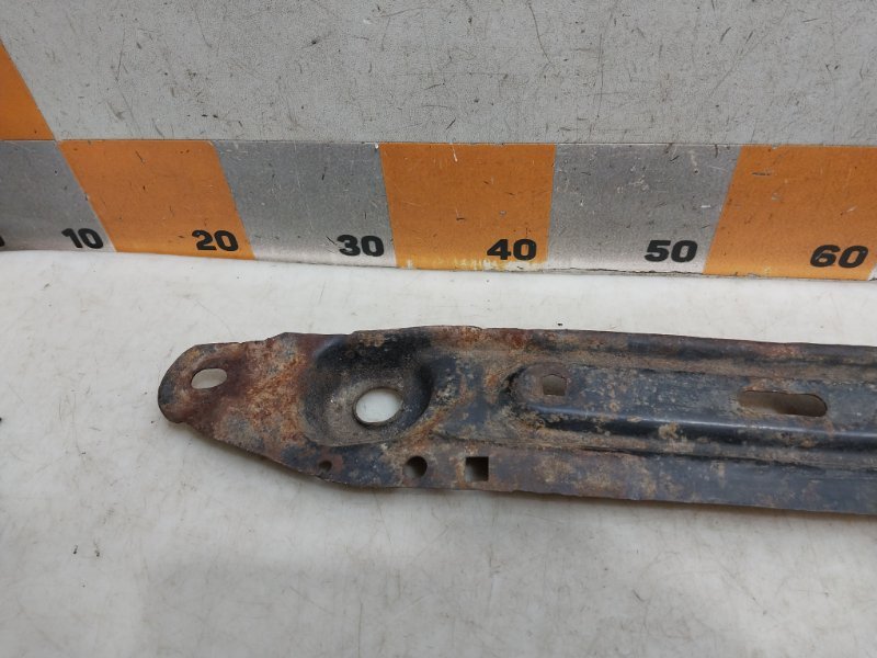 Балка подрадиаторная