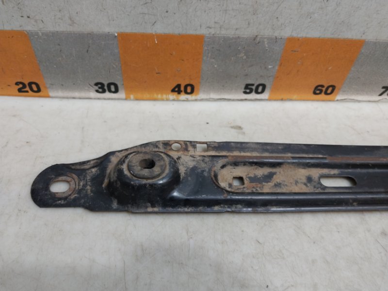 Балка подрадиаторная