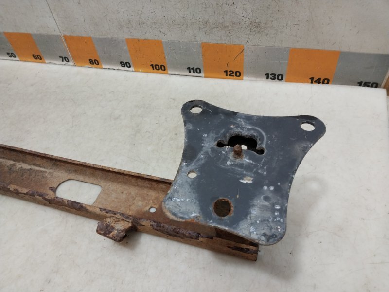 Усилитель заднего бампера