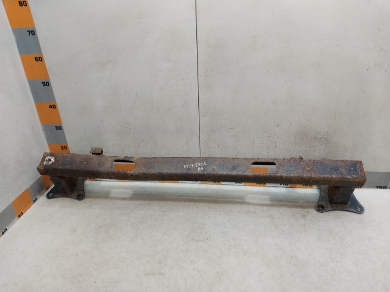 Усилитель заднего бампера