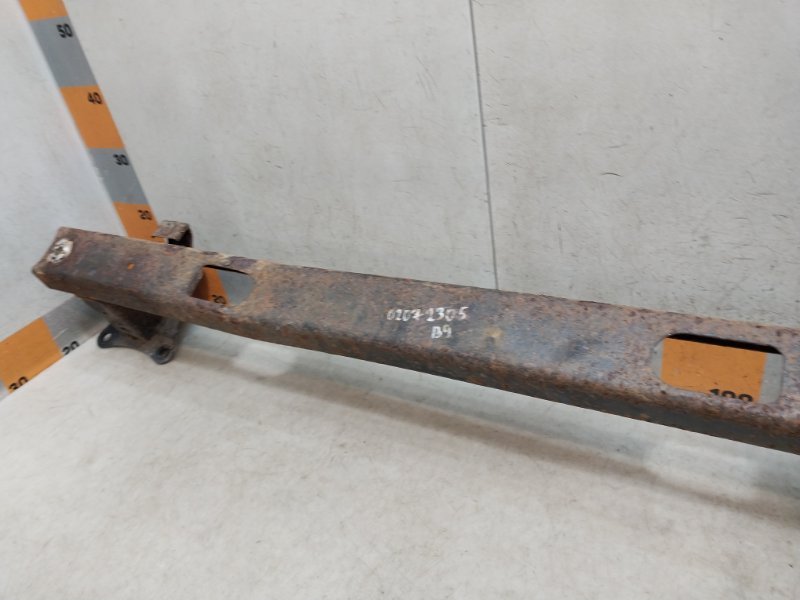 Усилитель заднего бампера