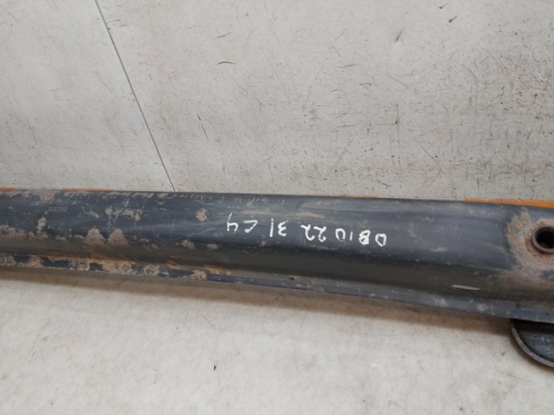 Усилитель заднего бампера