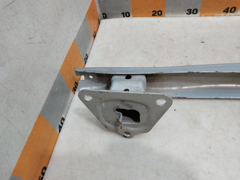 Усилитель заднего бампера