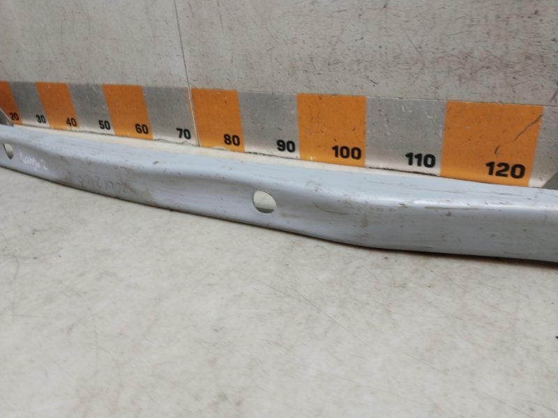 Усилитель заднего бампера