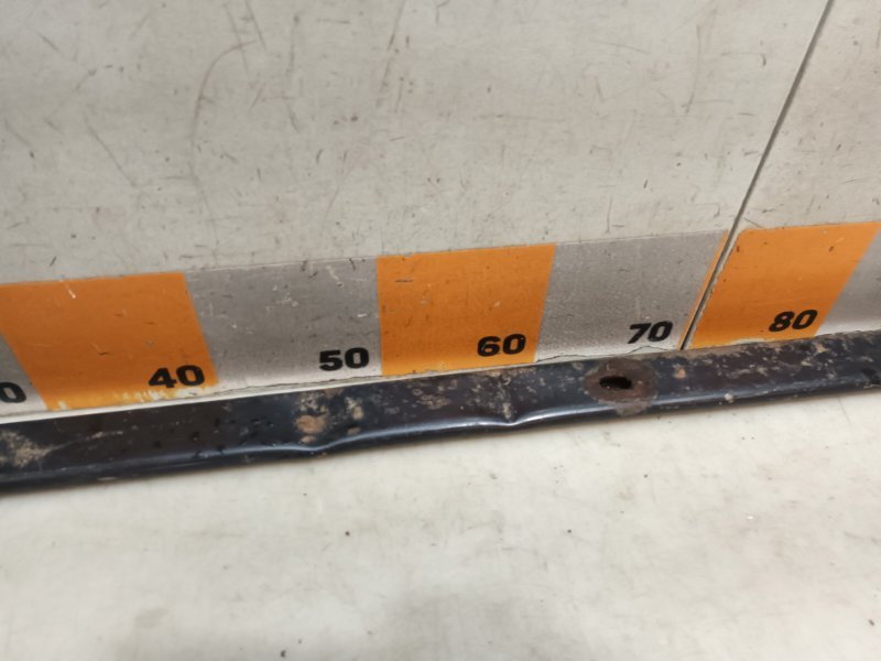 Балка подрадиаторная