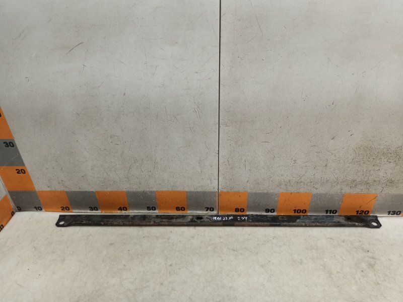 Балка подрадиаторная