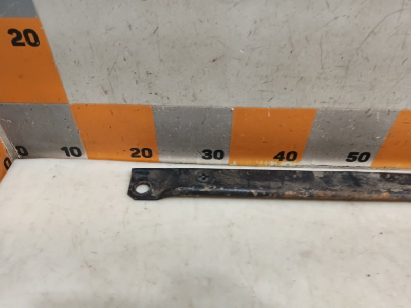 Балка подрадиаторная