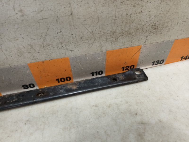 Балка подрадиаторная