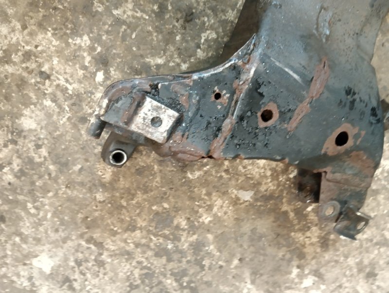 Балка подмоторная