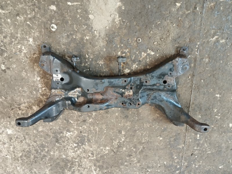 Балка подмоторная