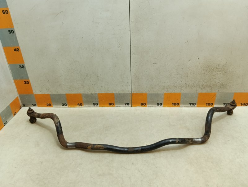 Стабилизатор передний