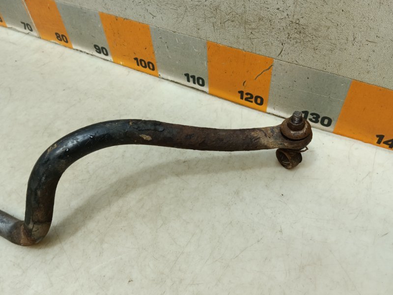 Стабилизатор передний