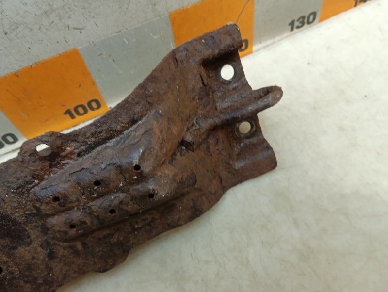 Балка передняя продольная