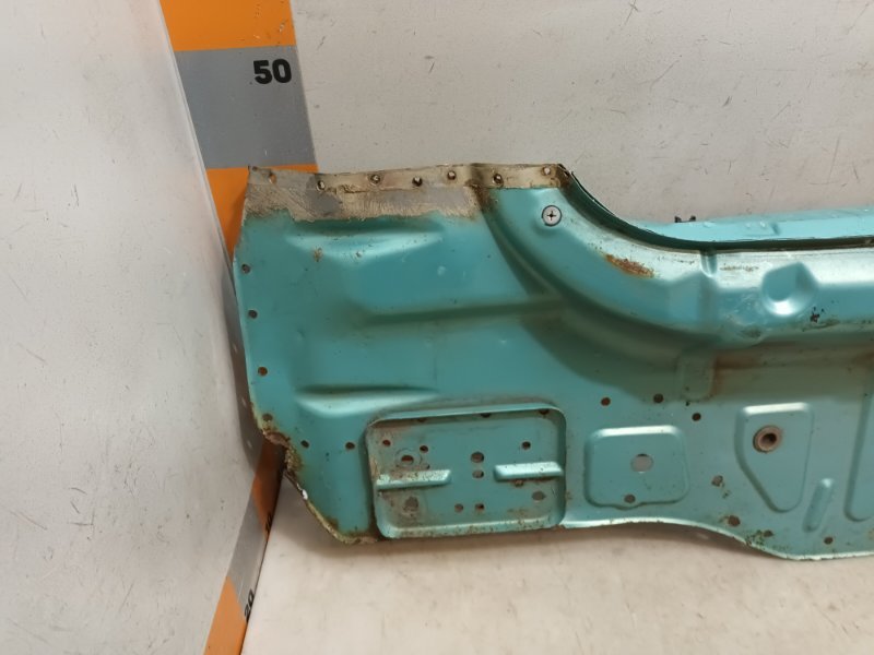 Панель задняя