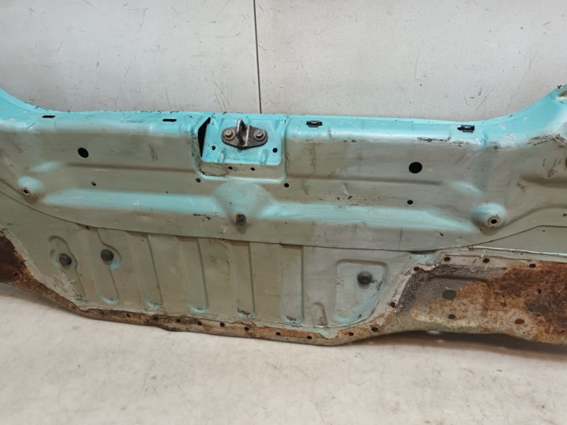 Панель задняя