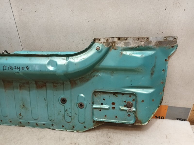 Панель задняя