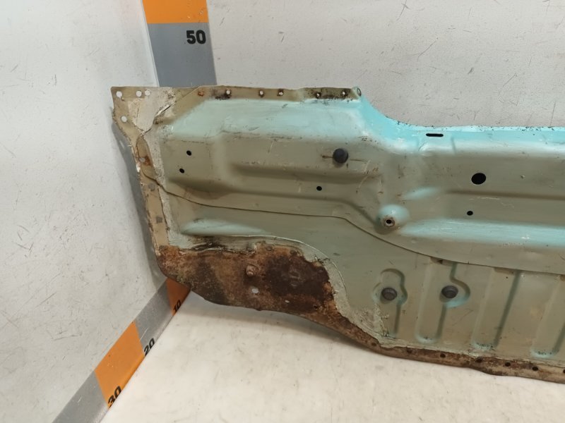 Панель задняя