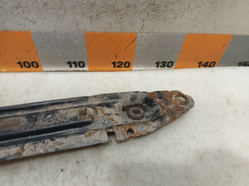 Балка подрадиаторная