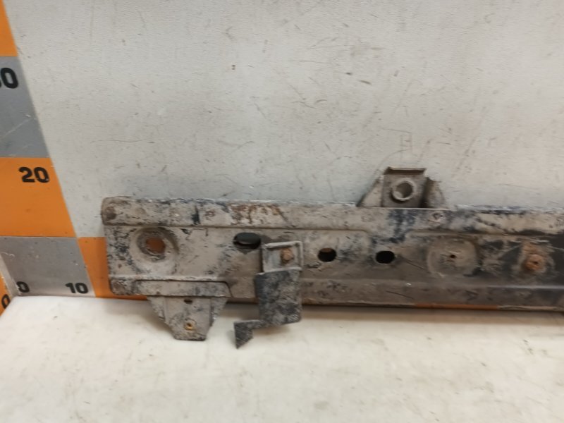 Балка подрадиаторная