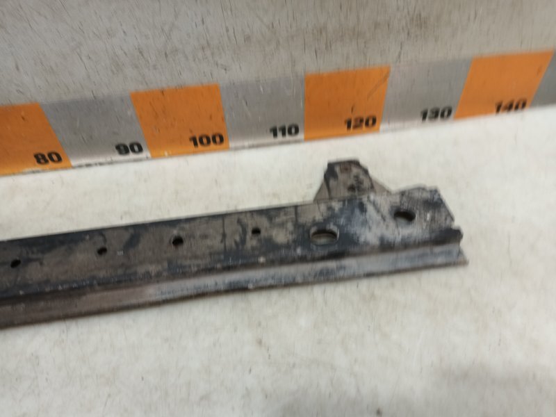 Балка подрадиаторная