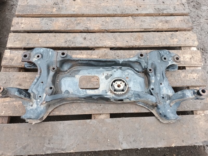 Балка подмоторная