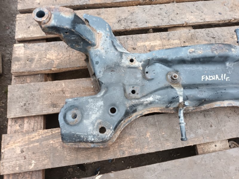 Балка подмоторная