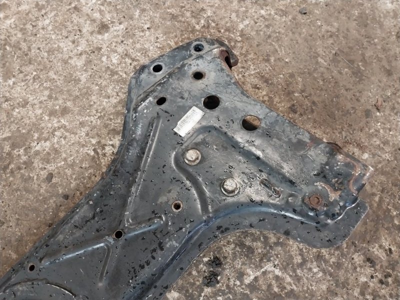 Балка подмоторная