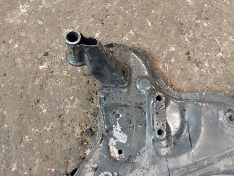 Балка подмоторная